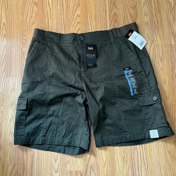 Lee Pants - women Lee Bermuda shorts, size 16​
